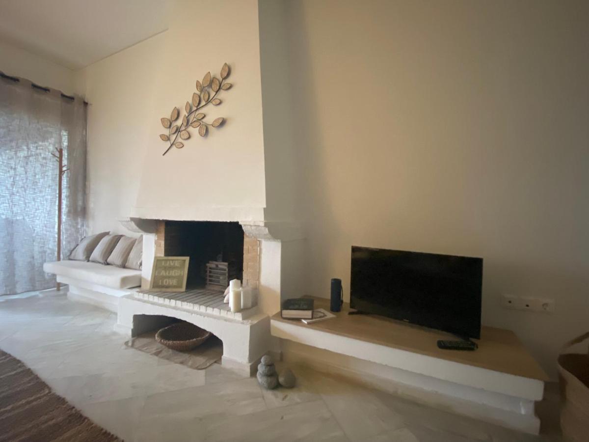 Seascape Luxury Villas Agia Marina  Exterior photo